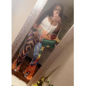 Meet your Posher, Phay